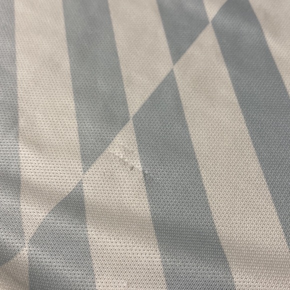 Men’s Nike dry-fit golf shirt.  Size XL - Picture 4 of 4